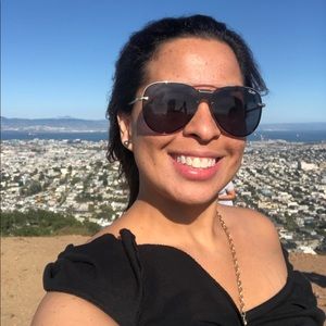 Meet your Posher, Daniela